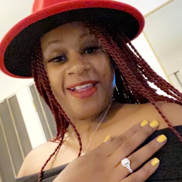 Stylish Olive / Red Two Tone Hat - Picture 4 of 6